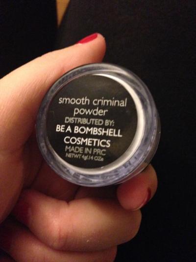 Be a Bombshell's Smooth Criminal Powder